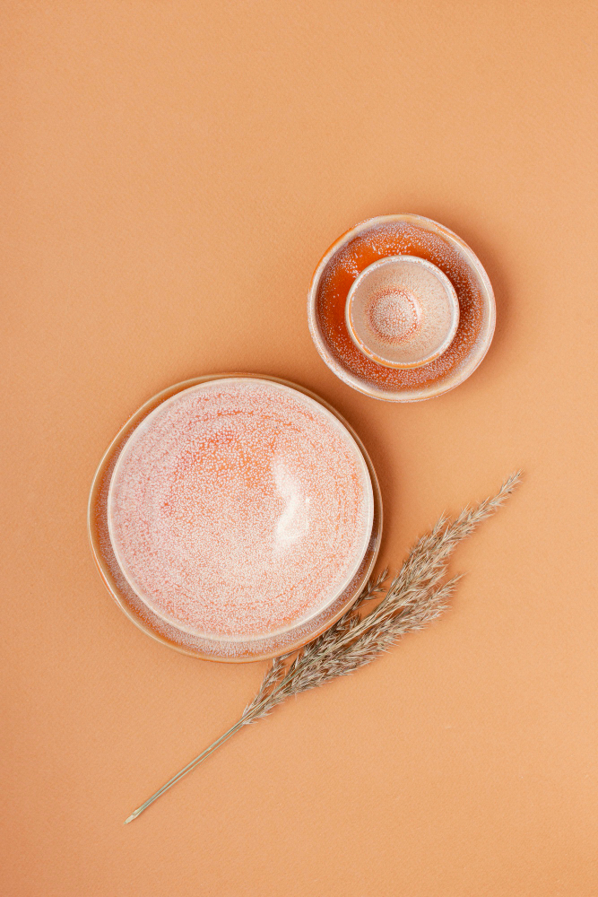 จานเซรามิกสีมอญ